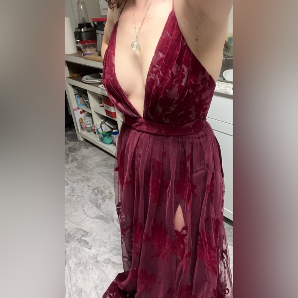 Windsor Deep Red Floral Prom Dress